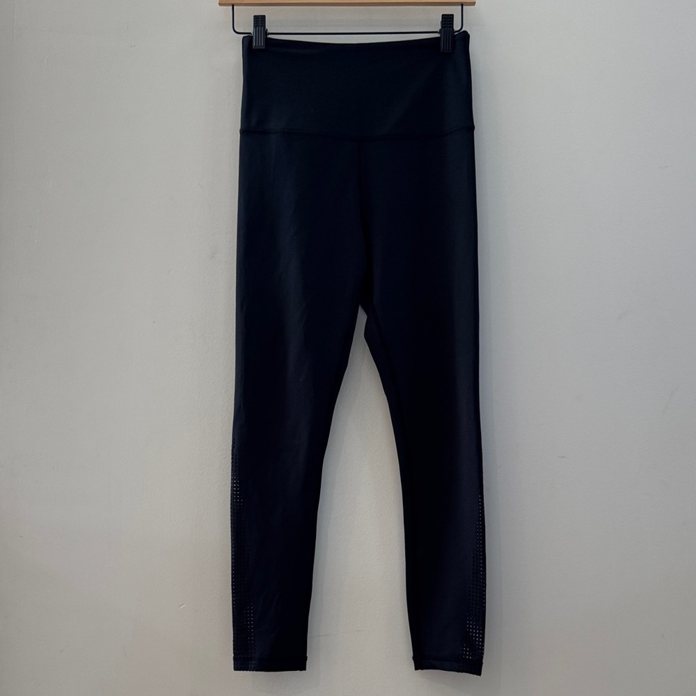 🖤 Zyia Black Leggings with Calf Perforations
Size 4 (see measurements for fit)